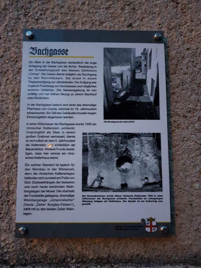 Haus Am Bachgasse - Haus Von 1777 Mit Sauna Zell an der Mosel Exterior photo